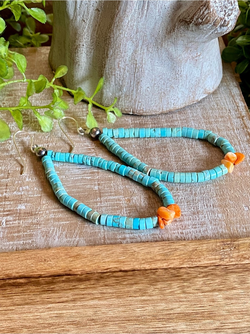 Navajo made turquoise & orange spiny oyster hoop dangle earrings southwestern